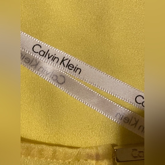 NWOT Ladies Yellow Calvin Klein Blouse - Picture 3 of 16